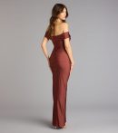 The Silvia Off-The-Shoulder Formal Dress is your new go-to Windsor dress—effortless, versatile, and made to update your fall style in seconds.