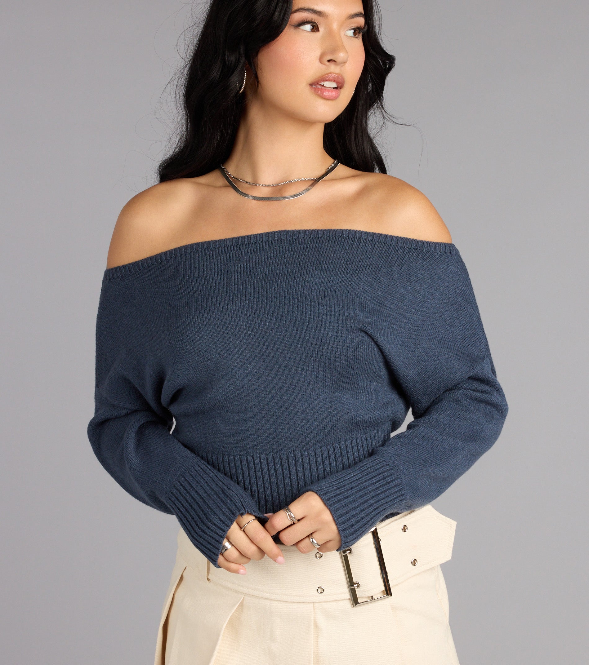 Trendy women’s tops in 0, like the Sunday Edit Off-The-Shoulder Sweater, bring effortless style for fall layering, lounging, or going out.