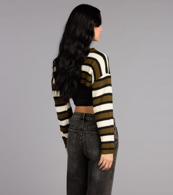 This piece brings trend-right energy to the Coffee Run Striped Sweater Topper, perfect for fall outfits that stand out.