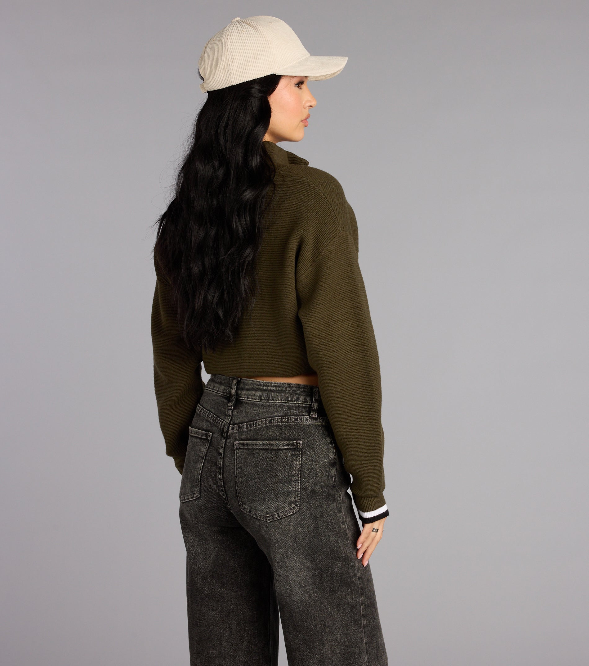 This piece brings trend-right energy to the Season Shift Mock Neck Crop Sweater, perfect for fall outfits that stand out.