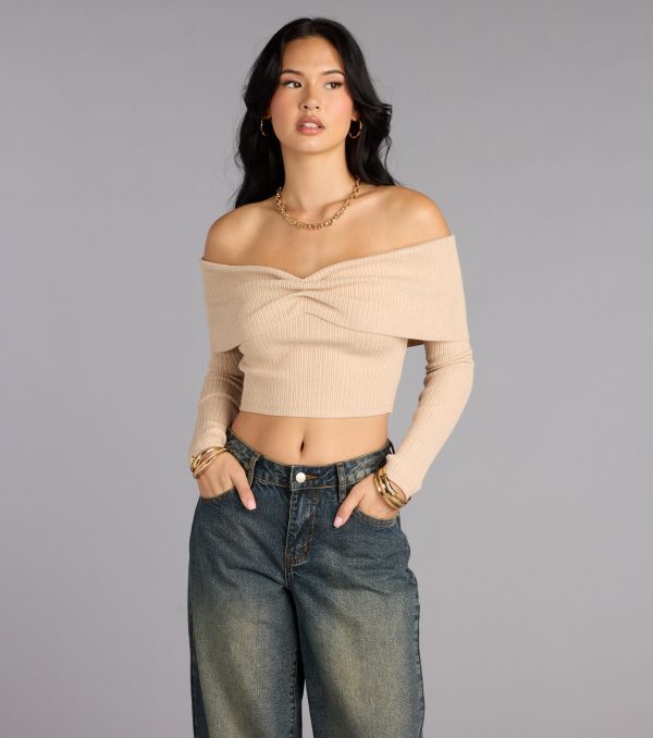 Trendy women’s tops in 0, like the Snug Luxe Off-The-Shoulder Crop Top, bring effortless style for fall layering, lounging, or going out.