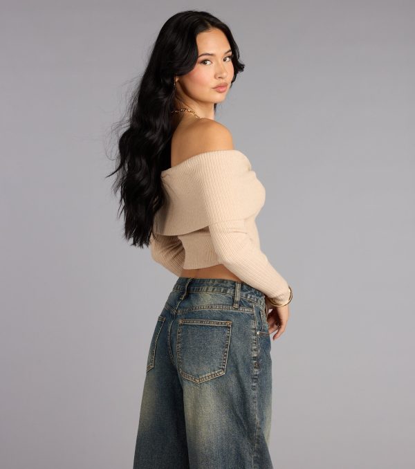 This piece brings trend-right energy to the Snug Luxe Off-The-Shoulder Crop Top, perfect for fall outfits that stand out.