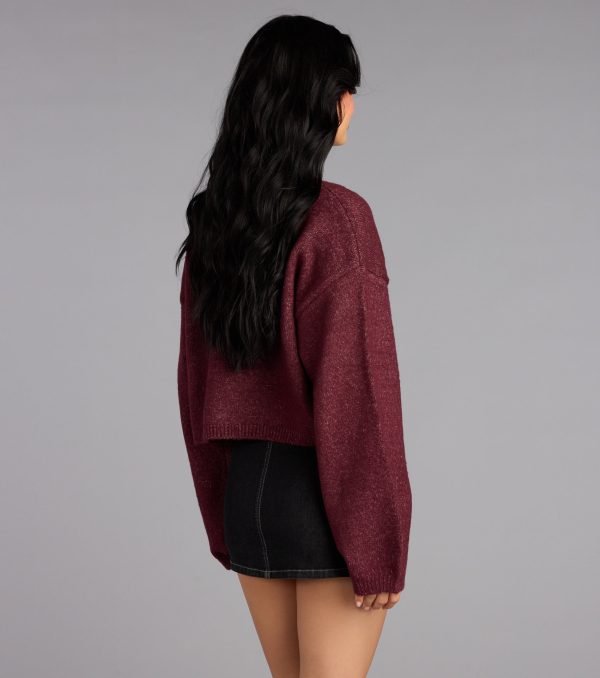 This piece brings trend-right energy to the Cozy Crush Oversized Knit Cardigan, perfect for fall outfits that stand out.