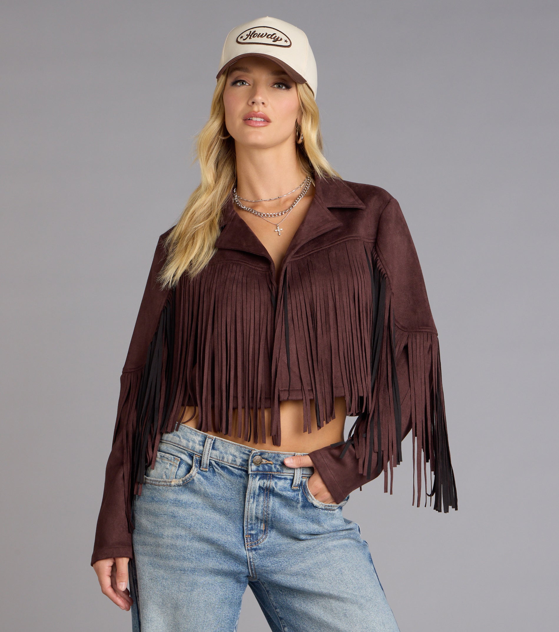 This piece brings trend-right energy to the Trailblazer Faux Suede Fringe Jacket, perfect for fall outfits that stand out.