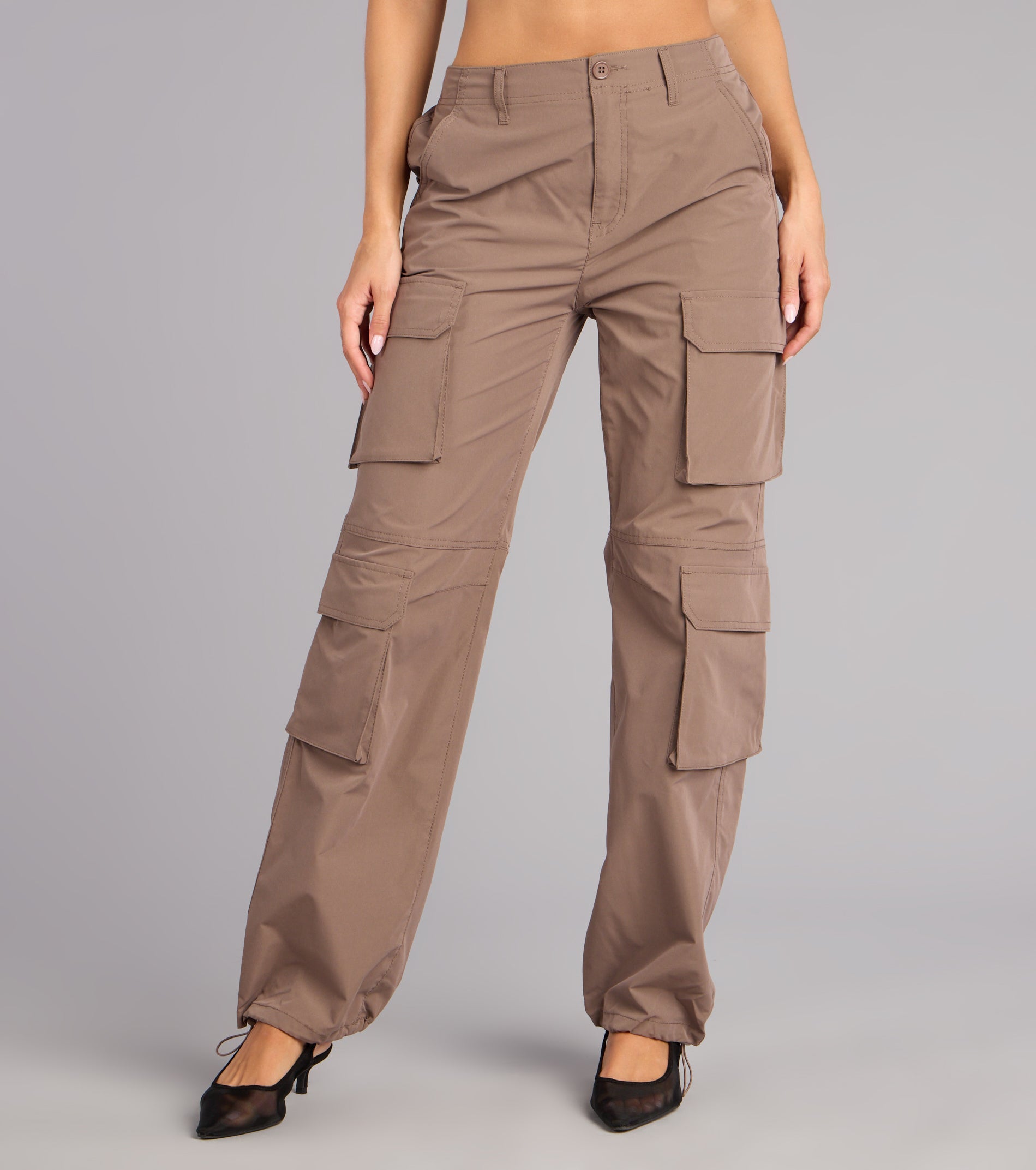 This brown piece brings trend-right energy to the Out For The Day High-Rise Cargo Pants, perfect for fall outfits that stand out.