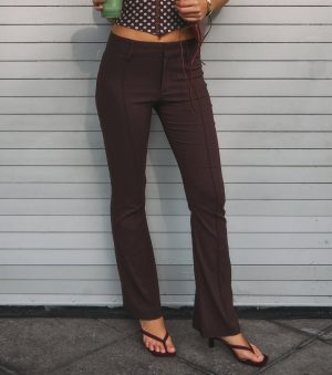 This brown piece brings trend-right energy to the Sleek Polish High-Rise Flare Trouser Pants, perfect for fall outfits that stand out.