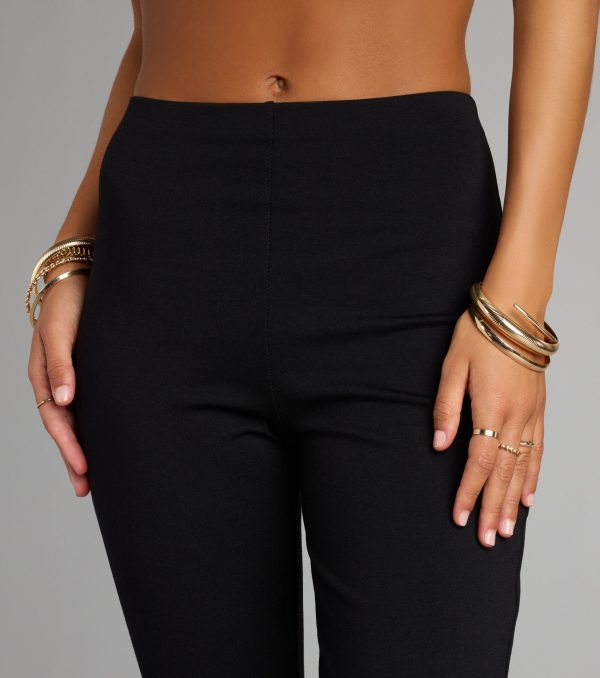 Get inspired with the Forever On Trend High Rise Ponte Capri Pants, a feed-worthy piece that’s part of Windsor's updated and curated women’s clothing edit packed with must-have fall outfit ideas.